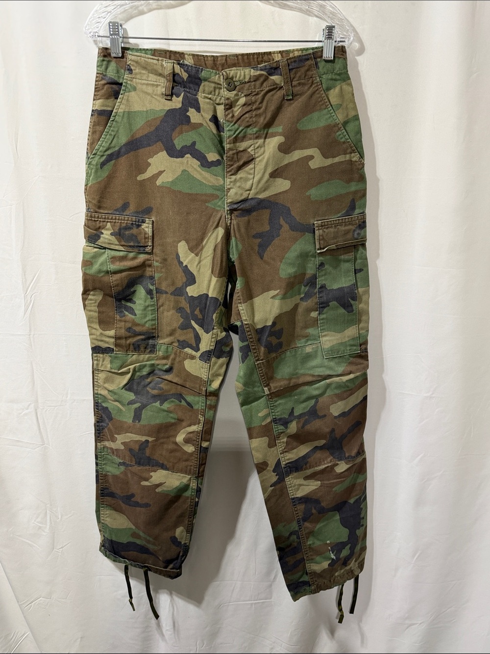 Men's Camo Cargo Pants - Green Woodland
Size info on tag